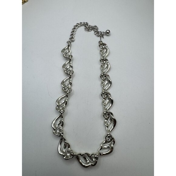 Vintage CORO Choker Statement Necklace Silver Tone Floral Leaf Twist Chain 16" - Picture 5 of 8